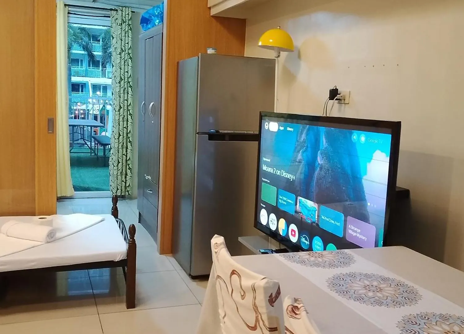 232D Pool View With Big Balcony Apartment Manila