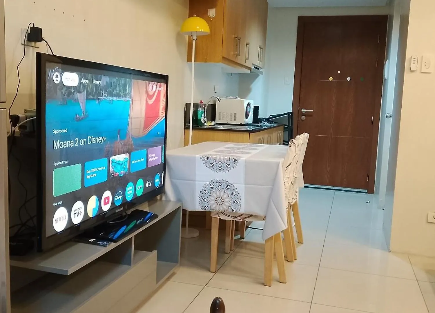 232D Pool View With Big Balcony Apartment Manila